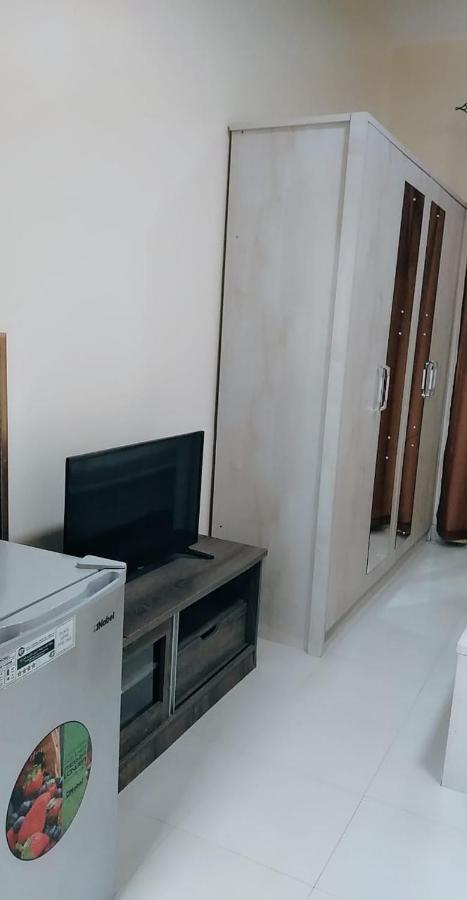 Al Khaleej Plaza Furnished Apartments Llc Adschman Exterior foto